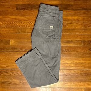 Eddie Bauer pants / Relaxed fit / gray / size 33/34 (32” inseam)